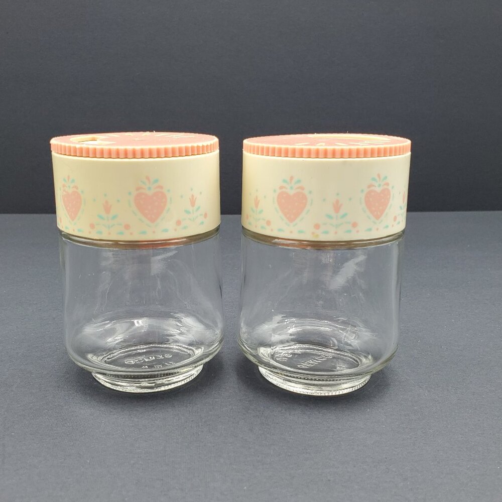 Corelle Forever Yours Spice Shakers Gemco Pink Hearts Salt & Pepper Shakers